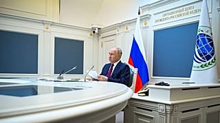 Rusya lideri Vladimir Putin, Hindistan'ın ev sahipliğinde çevrimiçi düzenlenen Şanghay İşbirliği Örgütü (ŞİÖ) Zirvesi'ne katılarak konuşma yaptı