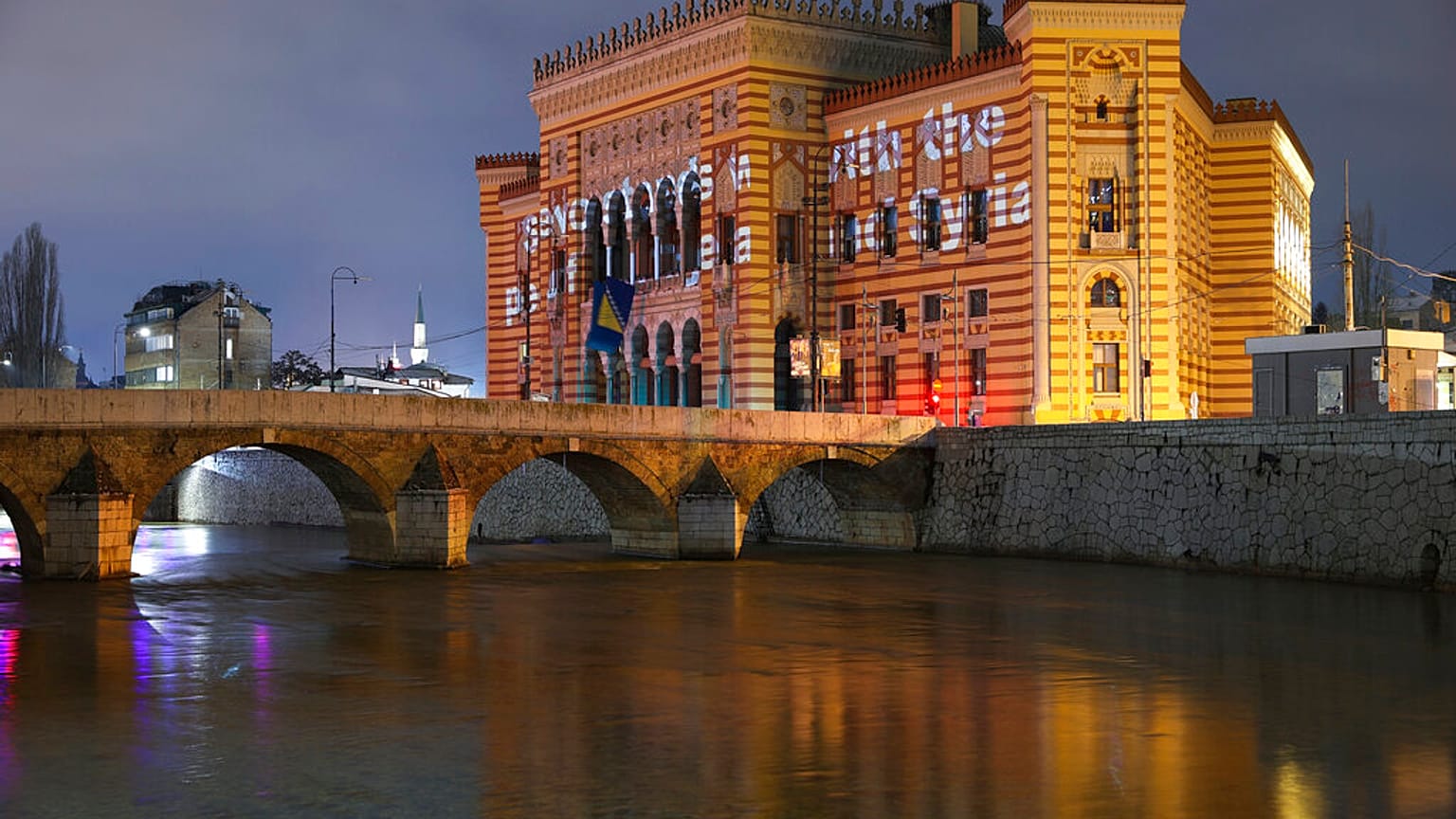El Parlamento de la República Srpska se rebela contra los acuerdos de Dayton que pusieron fin a la guerra de Bosnia en los años noventa