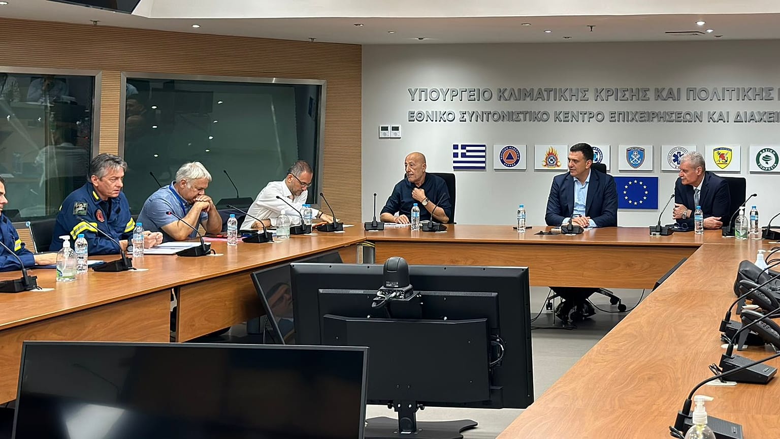 Σύσκεψη στο Υπουργείο Κλιματικής Κρίσης και Πολιτικής Προστασίας με ΔΕΔΔΗΕ και ΑΔΜΗΕ