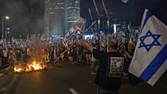 Autópályablokád a kormány igazságügyi reformja ellen