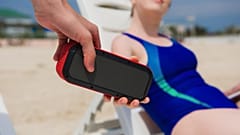 En Portugal podrían confiscarse altavoces portátiles y multar por poner música a todo volumen en la playa.