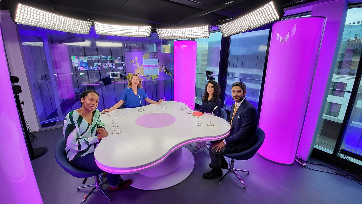 Méabh Mc Mahon con Oyidiya Oji, Matteo Albania y Tamara Atienzar
