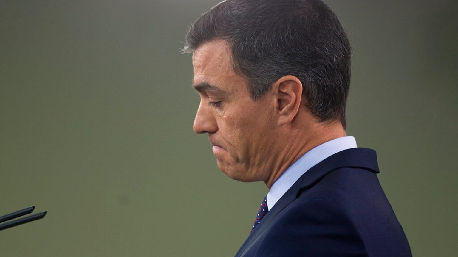 Le Premier ministre socialiste, Pedro Sánchez, devrait communiquer lundi 29 avril sa décision de rester au non à la tête du gouvernement. 