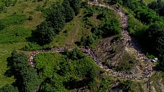 Friedensmarsch in Bosnien zum Gedenken an das Massaker von Srebrenica.