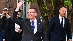 Президент в Латвии выбирается не всенародным голосованием, а голосованием парламента.