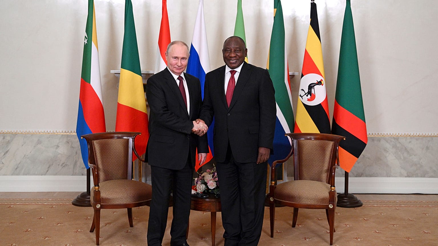 Putin und Cyril Ramaphosa in Sankt Petersburg (Juni 2023)