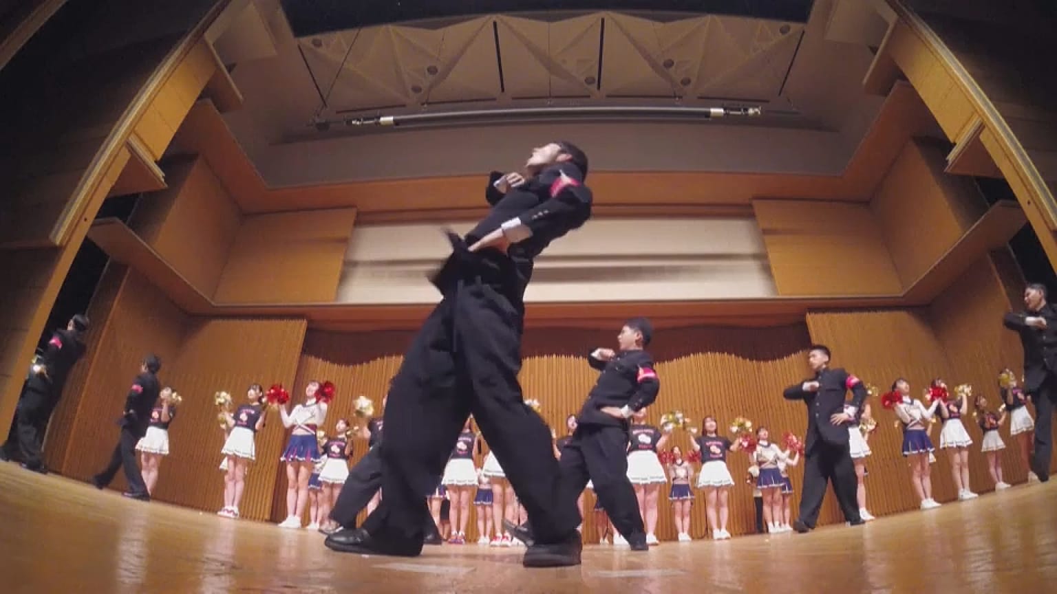 Cheerleading a la Nippon