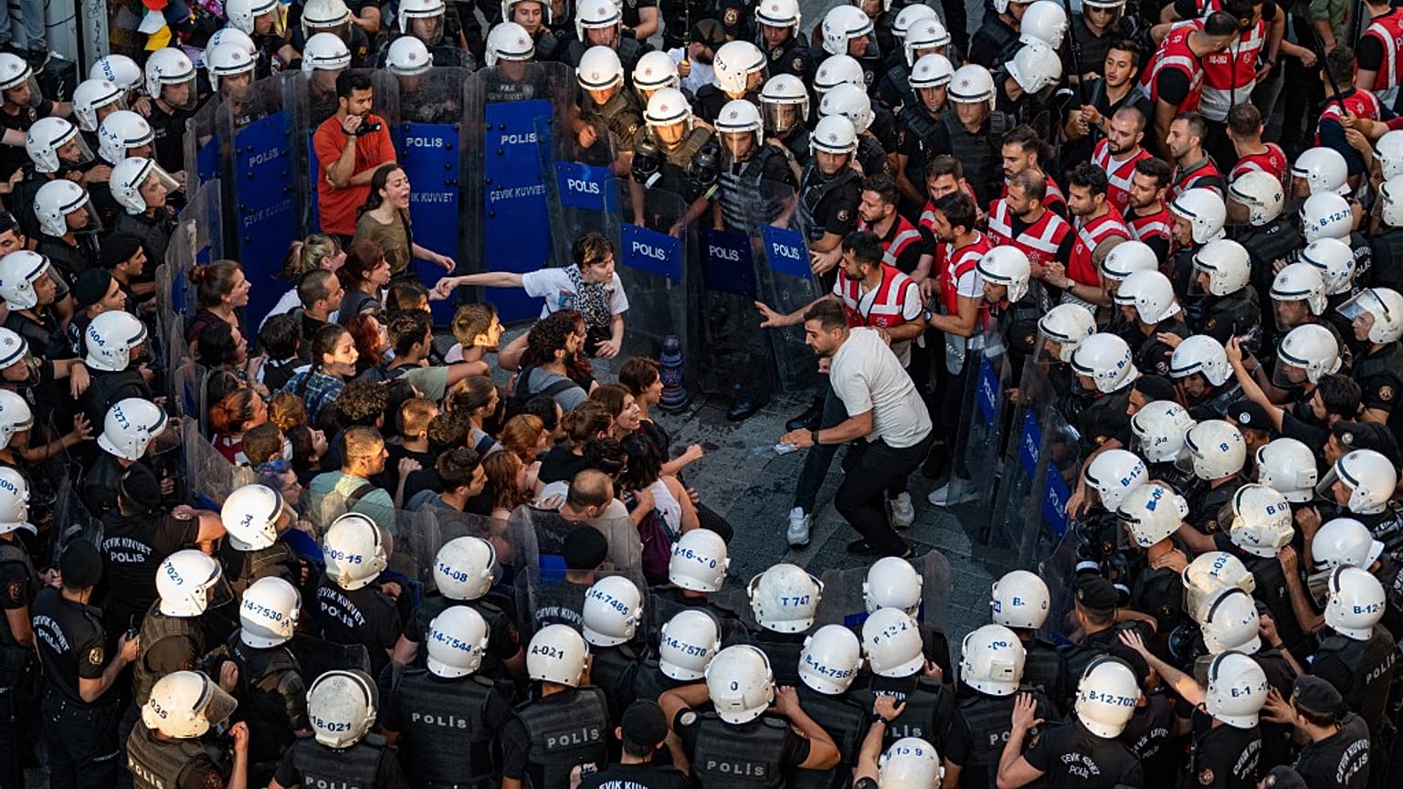 100 bin kişi başına düşen polis sayısı: Türkiye 568, AB 335 (arşiv)