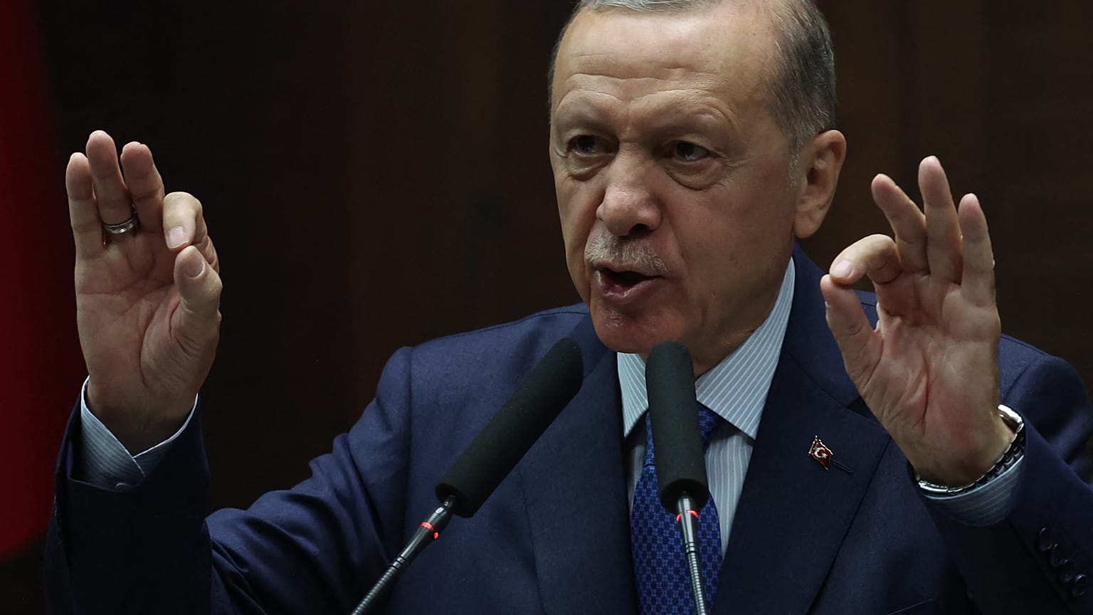 الرئيس التركي رجب طيب إردوغان  خلال مؤتمر صحفي في أنقرة، تركيا. 