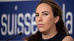 ستيلا أسانج، زوجة جوليان أسانج، مؤسس ويكيليكس، خلال مؤتمر صحفي في نادي  الصحافة، جنيف، 10 يوليو 2023.