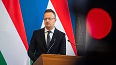 Szijjártó Péter a Szaíd Mohamed Ahmed al-Szakri ománi gazdasági miniszterrel tartott sajtótájékoztatón július 6-án