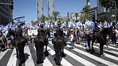 Tel Aviv'de protestolar için güvenlik önlemleri artırıldı