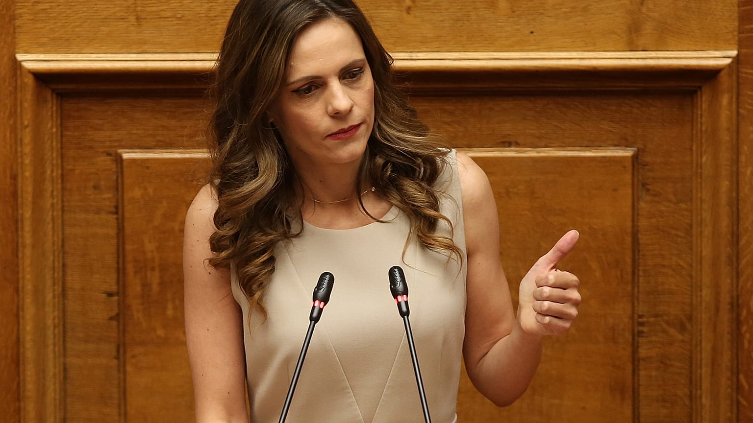 Έφη Αχτσιόγλου 