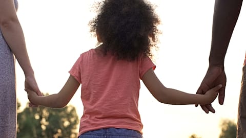 Positive parenting shields teenagers from stress - and it shows in brain images