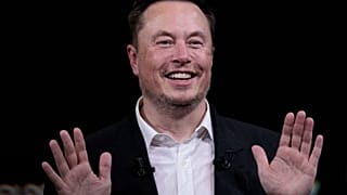 Elon Musk's approach has found some unlikely support. 