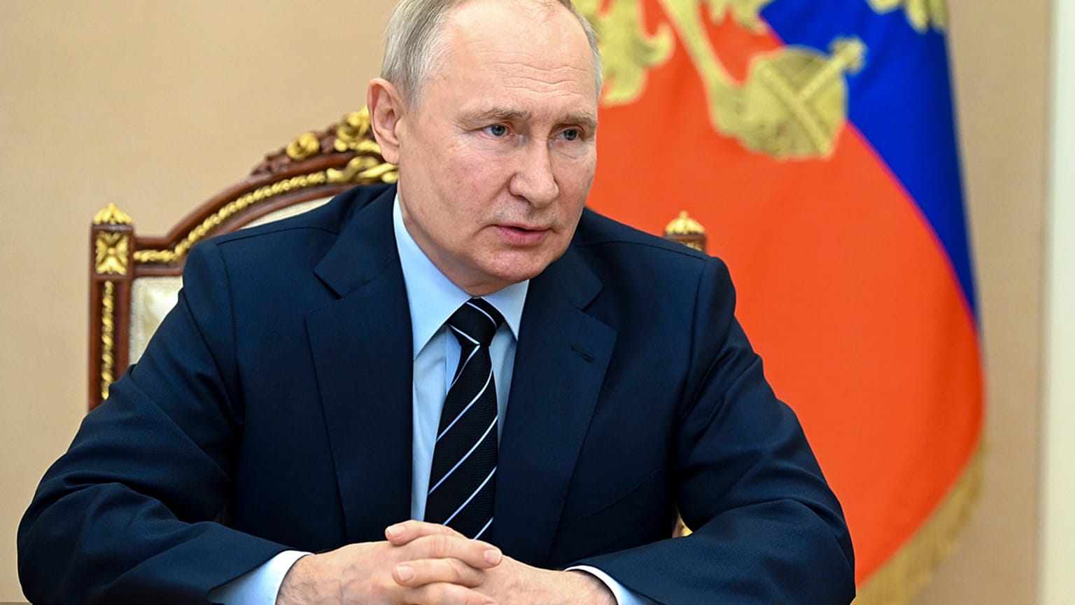 Wladimir Putin bei Online-Beratungen mit seinem nationalen Sicherheitsrat