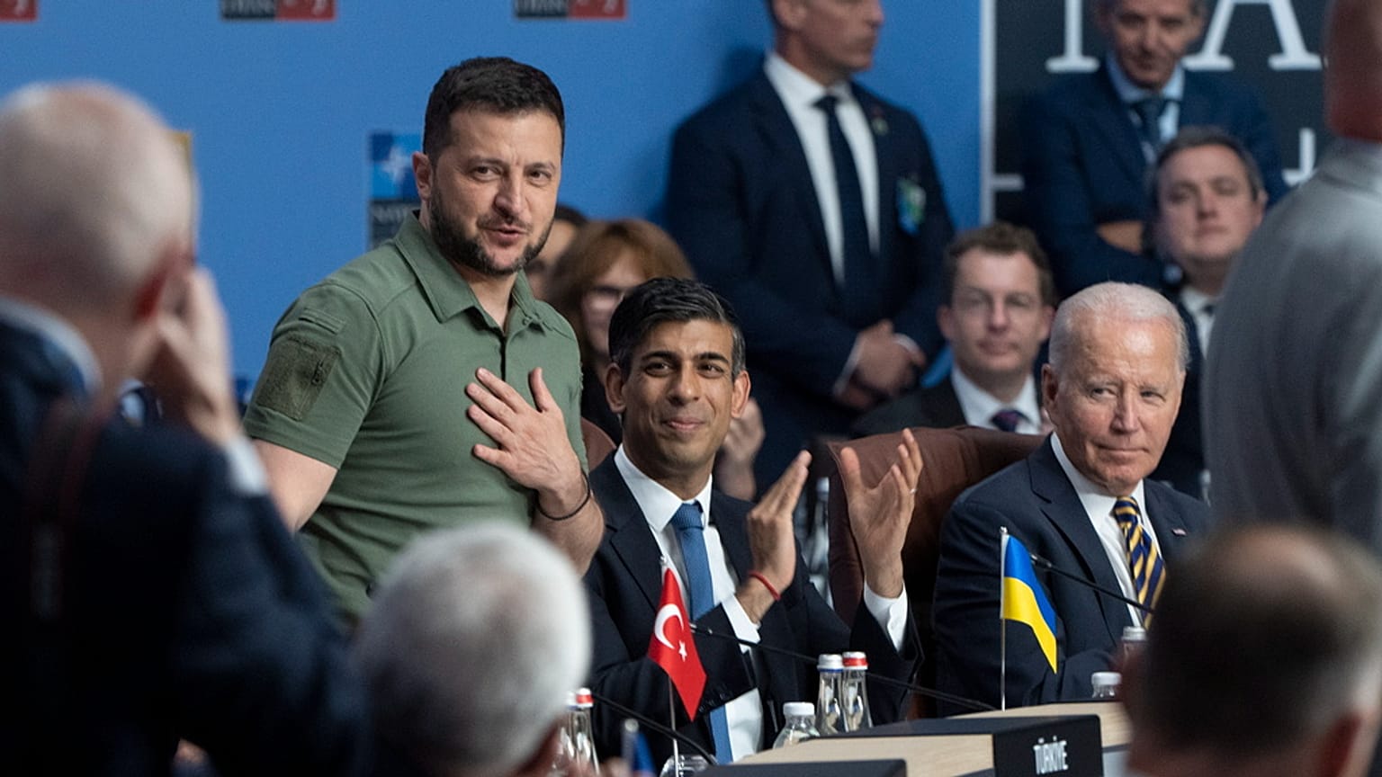 Volodymyr Zelensky est invité au sommet de l'Otan à Vilnius