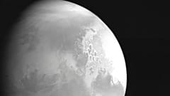Sur cette photo non datée publiée par l'Administration spatiale nationale chinoise, la sonde martienne chinoise Tianwen-1 a capturé une vue de la planète Mars à une distance de 2,2 millions de kilomètres.