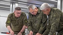 Rus Savunma Bakanı Sergey Şoygu ordu mensuplarıyla