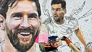 رسم الفنان الأرجنتيني ماكسيميليانو باجناسكو لوحة جدارية عملاقة لنجم كرة القدم العالمي ليونيل ميسي في وينوود، حي الفنون في ميامي، فلوريدا، في 10 يوليو 2023. 