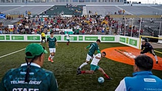 المكسيك تلعب أمام وبلغاريا مباراة في كأس العالم للمشردين في ساكرامنتو. 2023/07/11