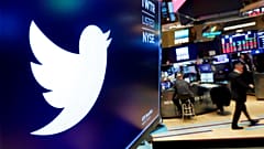 New York Borsası'nda görülen Twitter logosu 