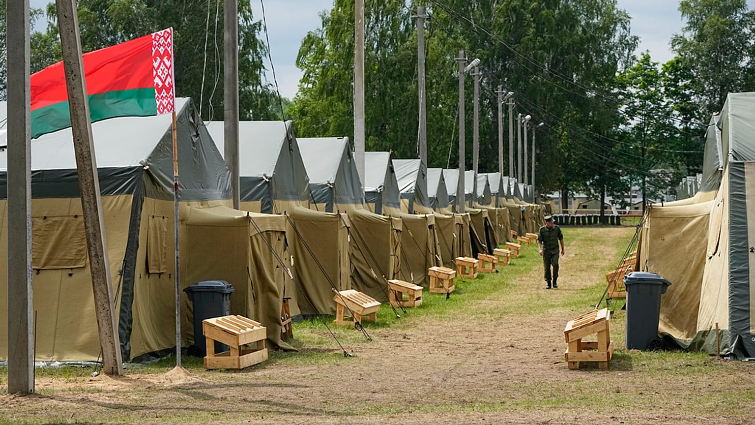 Belarus ordusuna ait bir askeri üs 