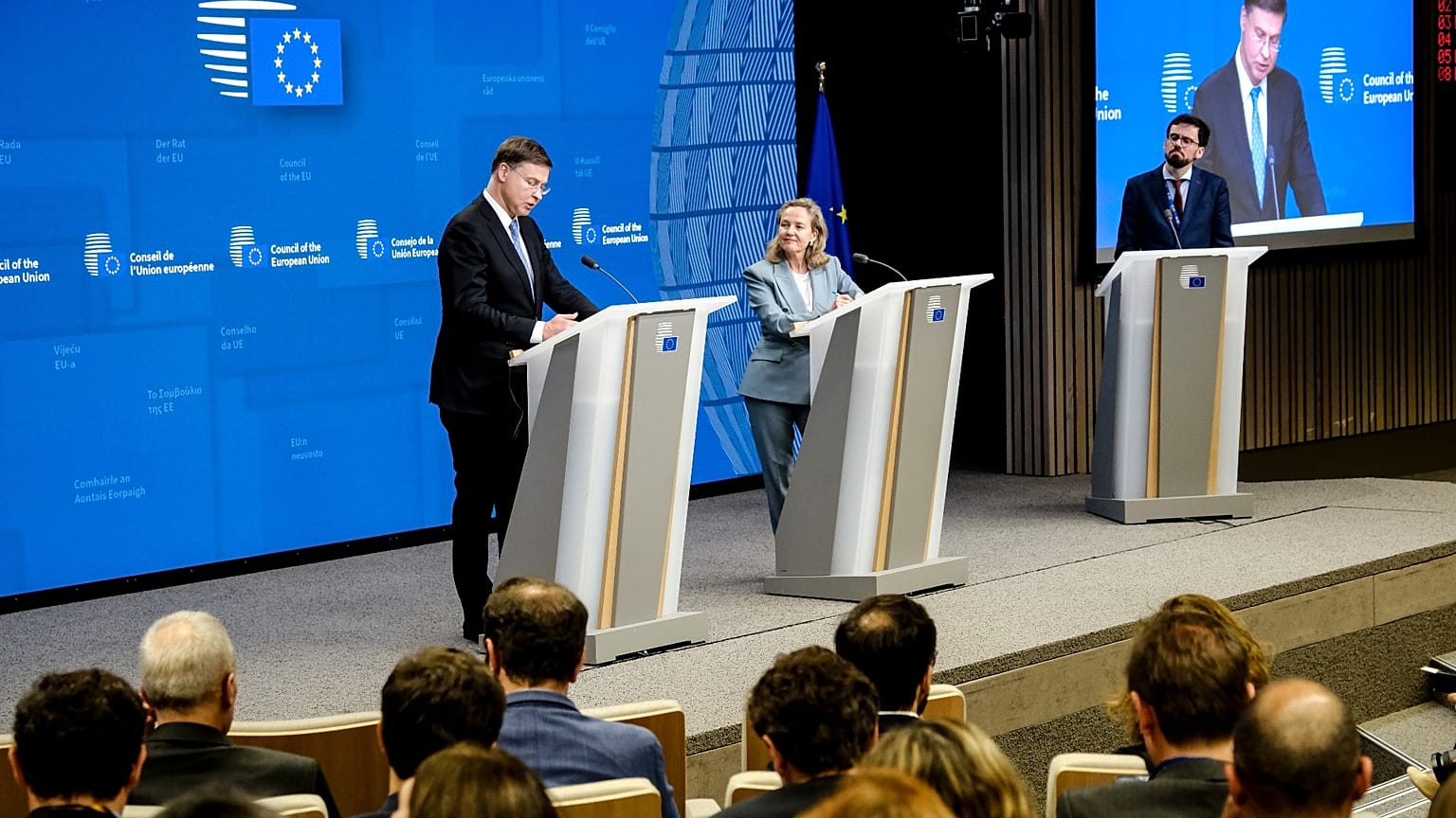 Valdis DOMBROVSKIS, Nadia María CALVIÑO SANTAMARÍA
