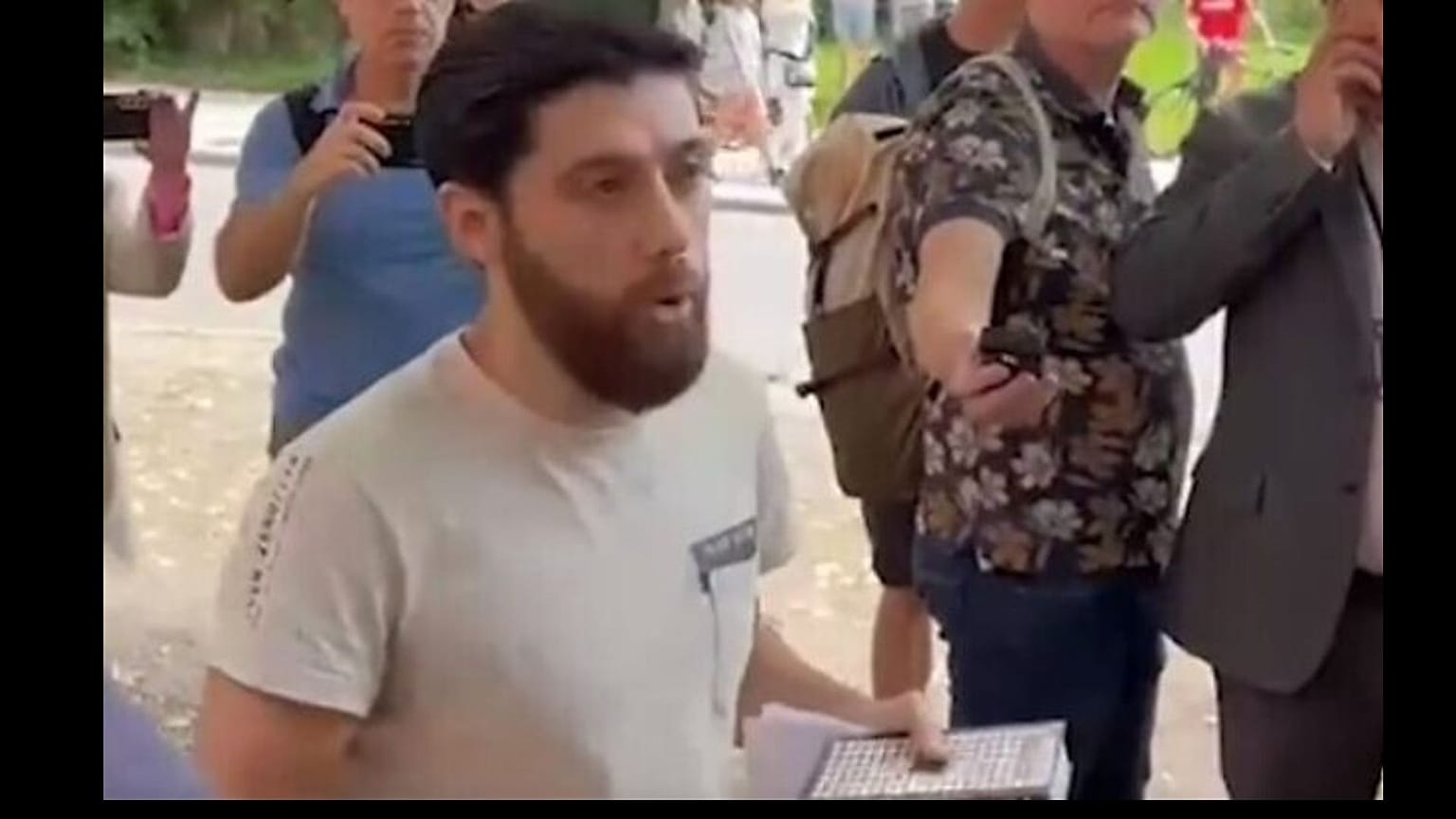 A megrettent aktivista