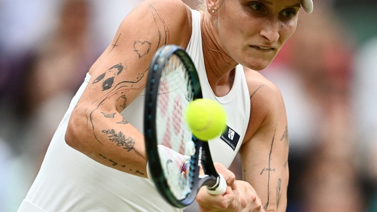 Marketa Vondrousova a battu en finale de Wimbledon la numéro 6 mondiale, la Tunisienne Ons Jabeur.