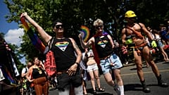Teilnehmende des 28. Pride Budapest am 15. Juli 2023