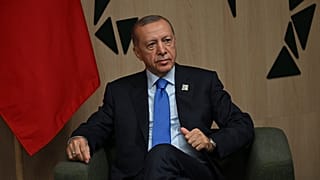 الرئيس التركي رجب طيب إردوغان في اجتماع الناتو