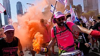  İsrail'in Tel Aviv kentinde, Netanyahu'nun yargı reformu protesto edildi