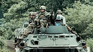 Az orosz védelmi minisztérium fotója az orosz hadseregben szolgáló katonákról