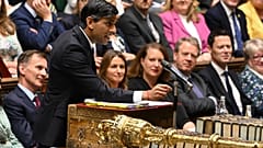 Rishi Sunak en el Parlamento británico.