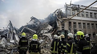 Ukrayna'nın Odesa kentinde Rus saldırısı sonrasında yıkılan bir bina. 20 Temmuz 2023