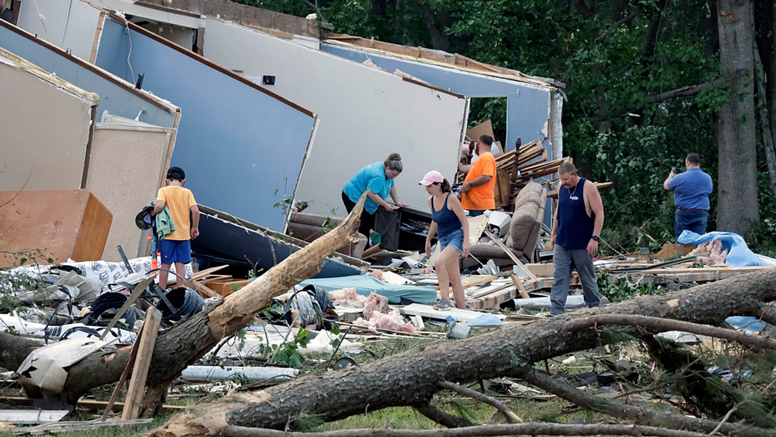 Tornado danificou fortemente fábrica da Pfizer na Carolina do Norte