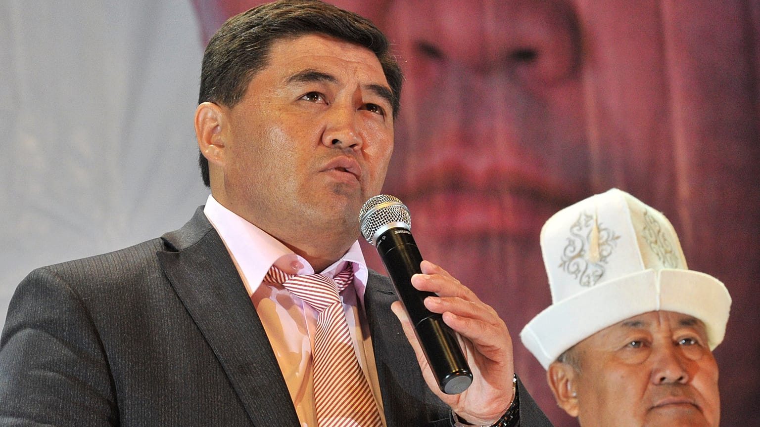 Kamçıbek Taşiyev
