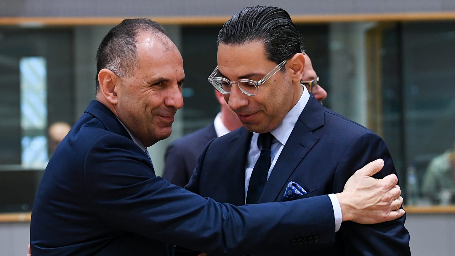 Γιώργος Γεραπετρίτης, Κωνσταντίνος Κόμπος