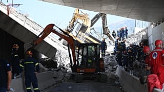 Η ΓΕΦΥΡΑ ΠΟΥ ΚΑΤΕΡΡΕΥΣΕ