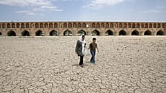 بستر خشک زاینده رود در تابستان سال ۲۰۱۸