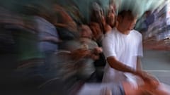 ΝΕΑΡΟΣ ΨΗΦΟΦΟΡΟΣ ΑΣΚΕΙ ΤΟ ΕΚΛΟΓΙΚΟ ΤΟΥ ΔΙΚΑΙΩΜΑ ΣΤΗΝ ΙΣΠΑΝΙΑ