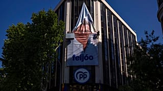 A Néppárt vezetőjének plakátja