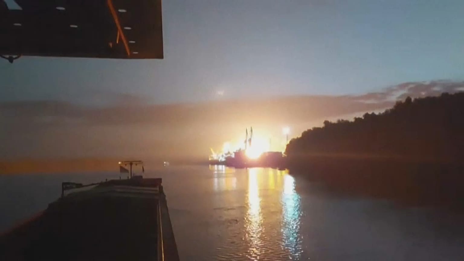 Ataque con drones contra el puerto ucraniano de Reni, en el río Danubio y junto a la frontera rumana