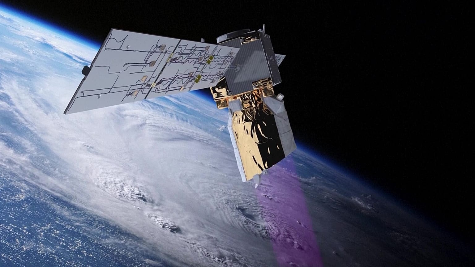 The European Space Agency (ESA) says it will attempt a "first of its kind" assisted re-entry for one of its now defunct satellites.
