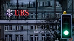 Logos der beiden Banken in Zürich im März 2023