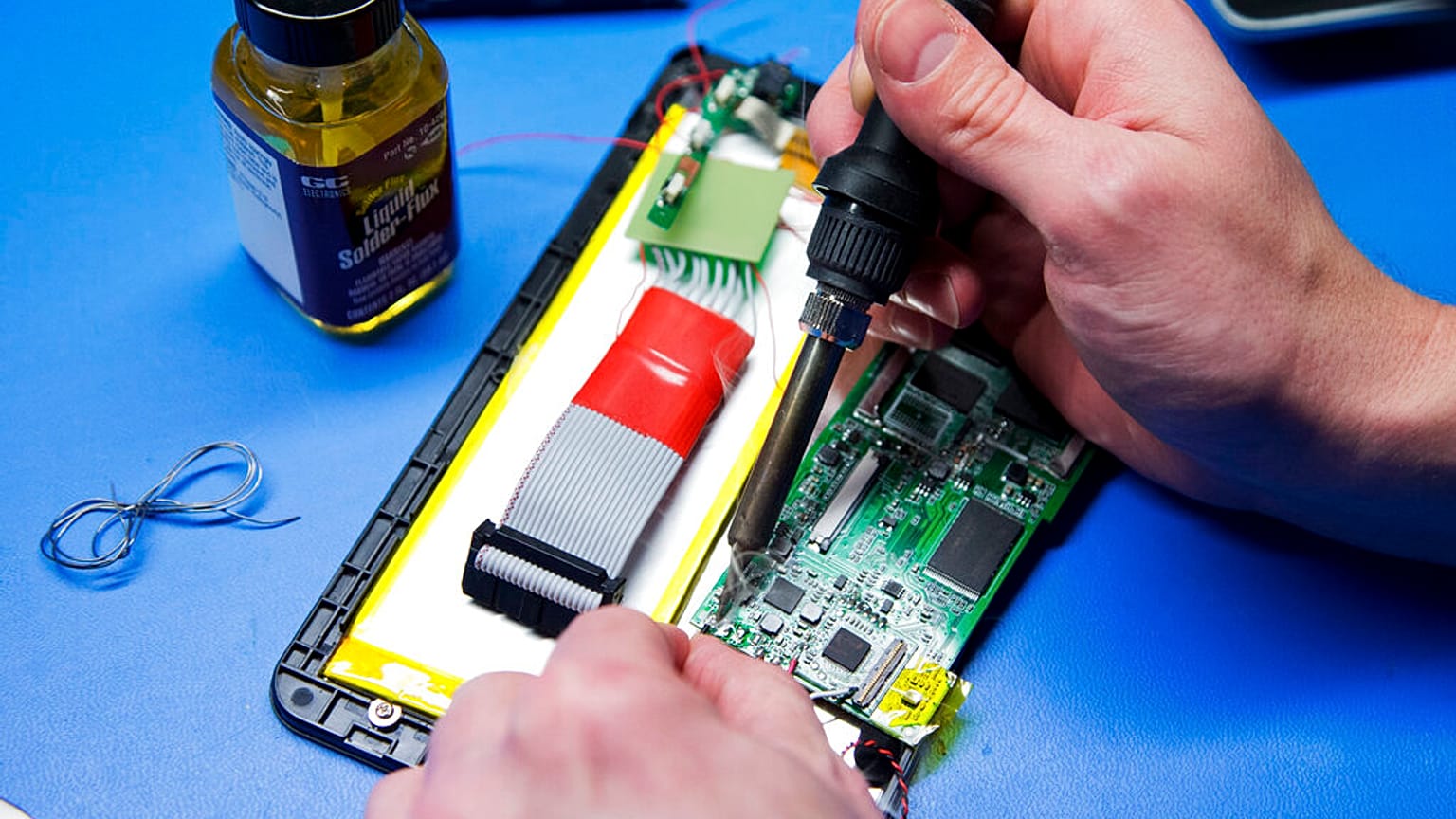 L'UE va rendre les batteries plus facilement remplaçables et recyclables. 