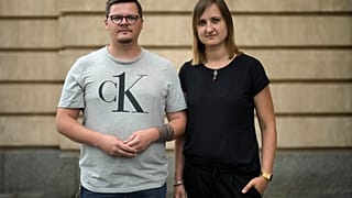 Alman lise öğretmenleri Laura Nickel ve Max Teske