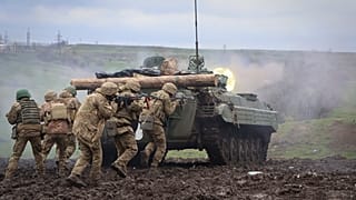 Ukrainian soldiers during training at the frontline in Donetsk region, Ukraine, Saturday, April 15, 2023.
