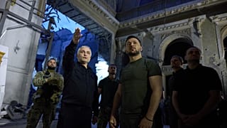 Zelensky all'interno della Cattedrale di Odessa. /27.7.2023)